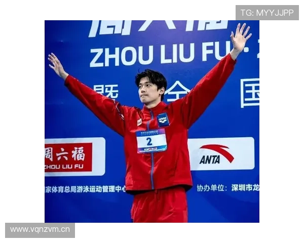 汪顺家的冰箱里塞满了蛋白粉，连饮料都喝零卡的