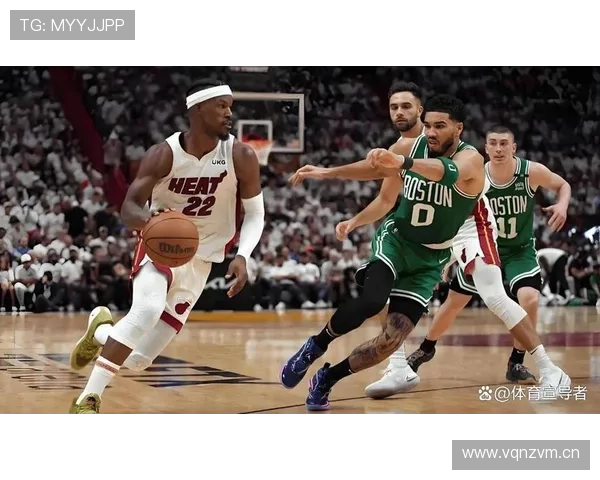 佩顿·普里查德无球跑动提升活跃度，关键时刻得分稳定拉开差距